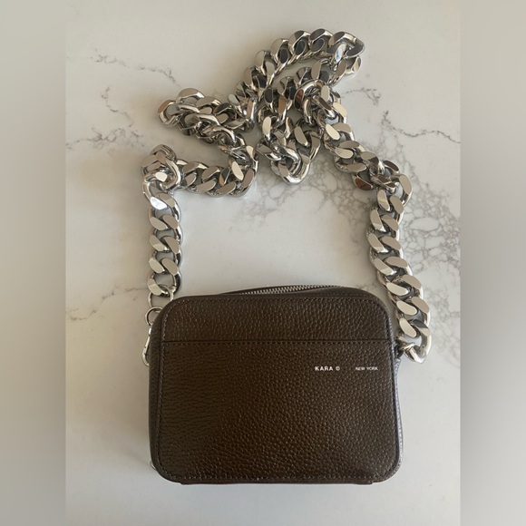 KARA Brown XL Chain Camera Bag, like new with dust bag - Picture 7 of 15